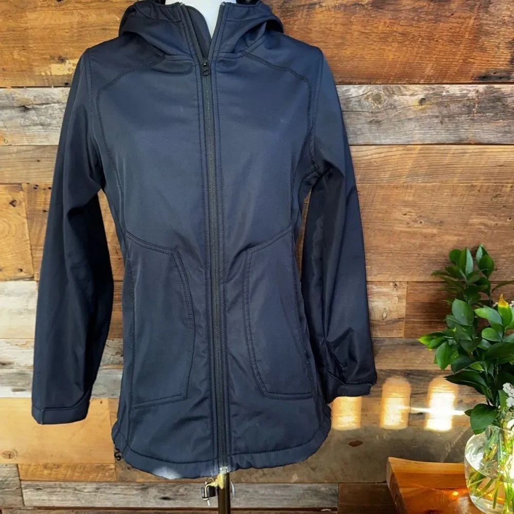 Endurance Women's Black Hooded Jacket